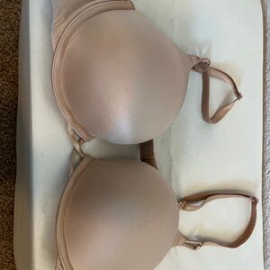 Victoria's Secret Bombshell Plunge Nude Push Up Bra